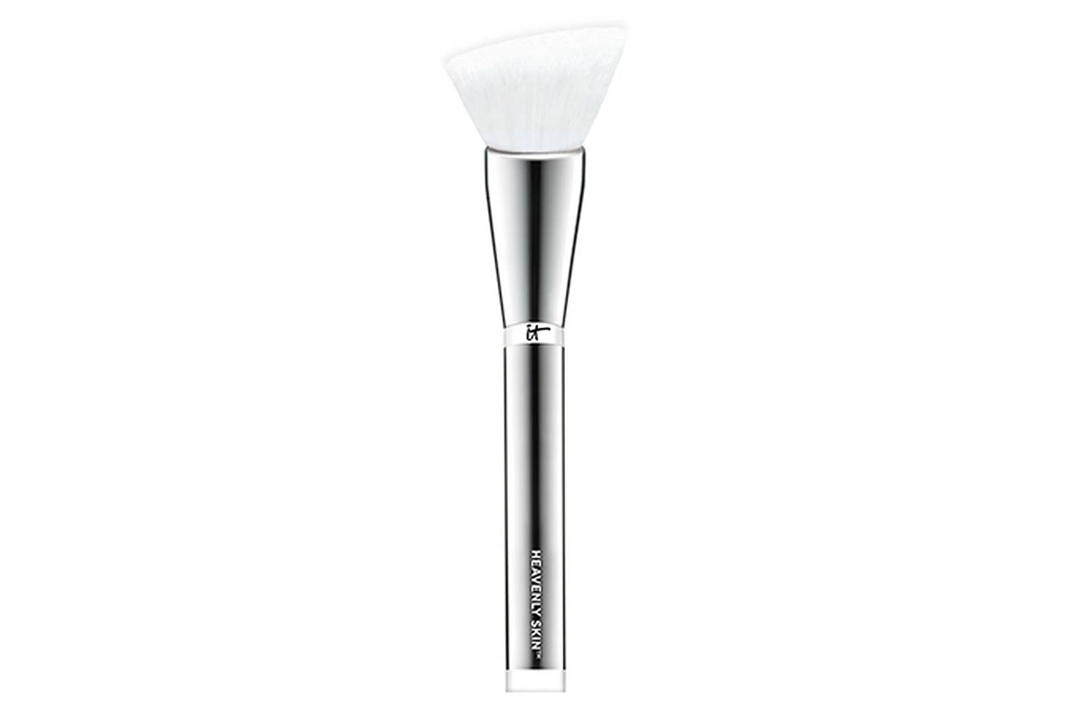 It Cosmetics Skin Heavenly Skin ¢ Brush Smaghing Complesion #704